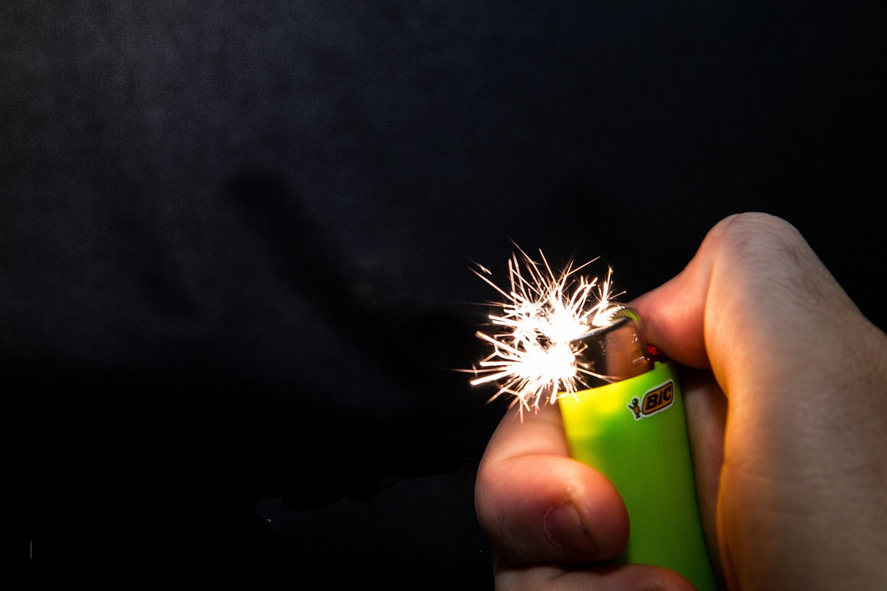 Feurige Kundenbindung: Wie bedruckte Feuerzeuge Unternehmen zum Leuchten bringen